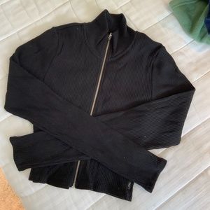 ARITZIA ZIP